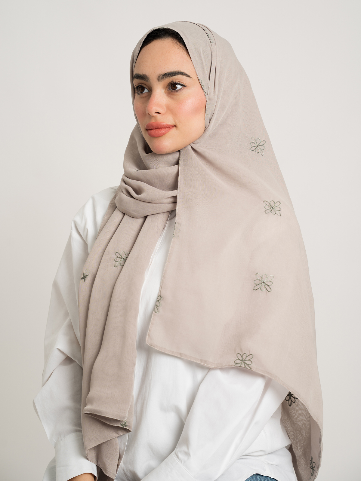 Pale Beige Bow Flower Double Voile Tarha
