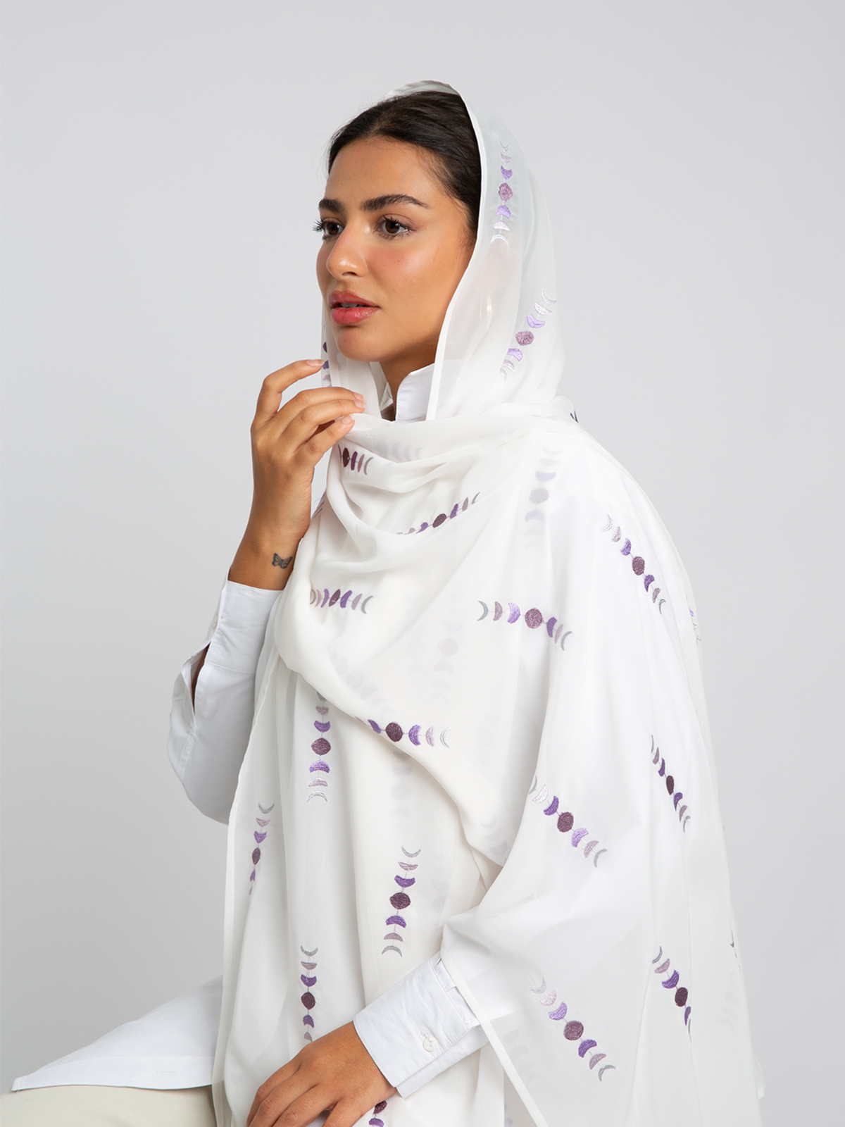 Off White Moon Fade Laser Tarha