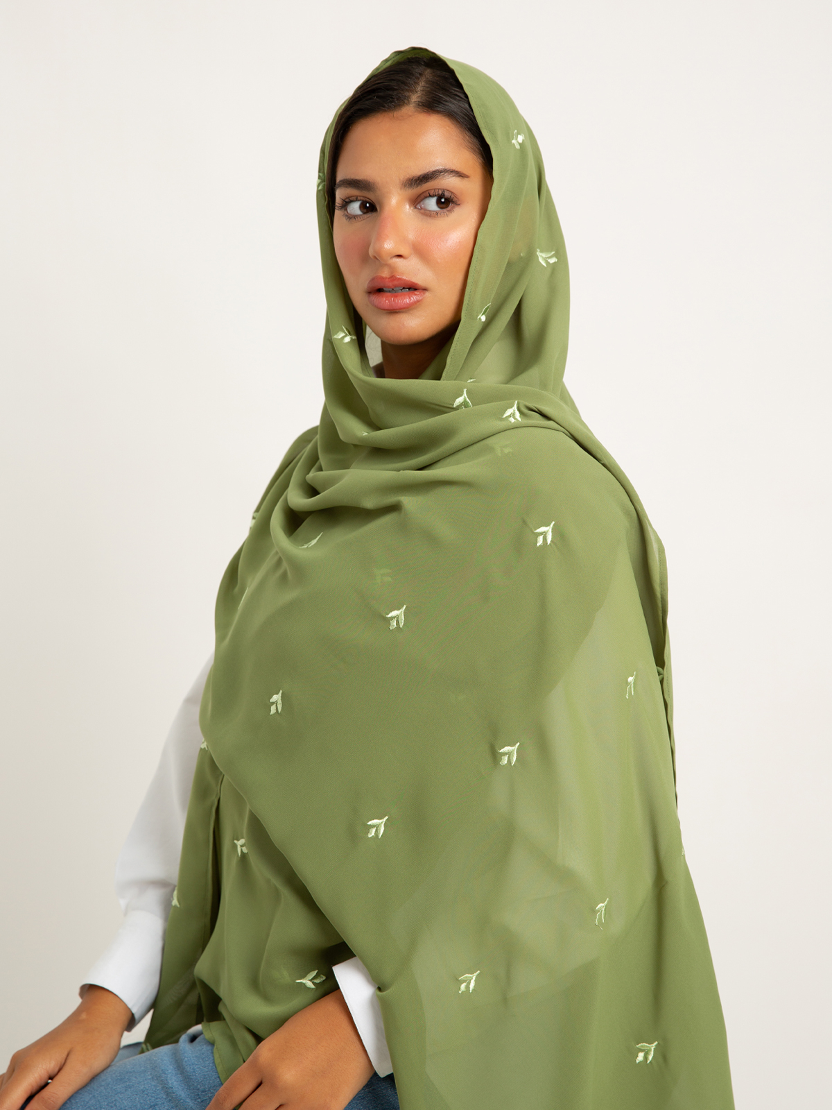 Apple Green Petal Trace Laser Tarha