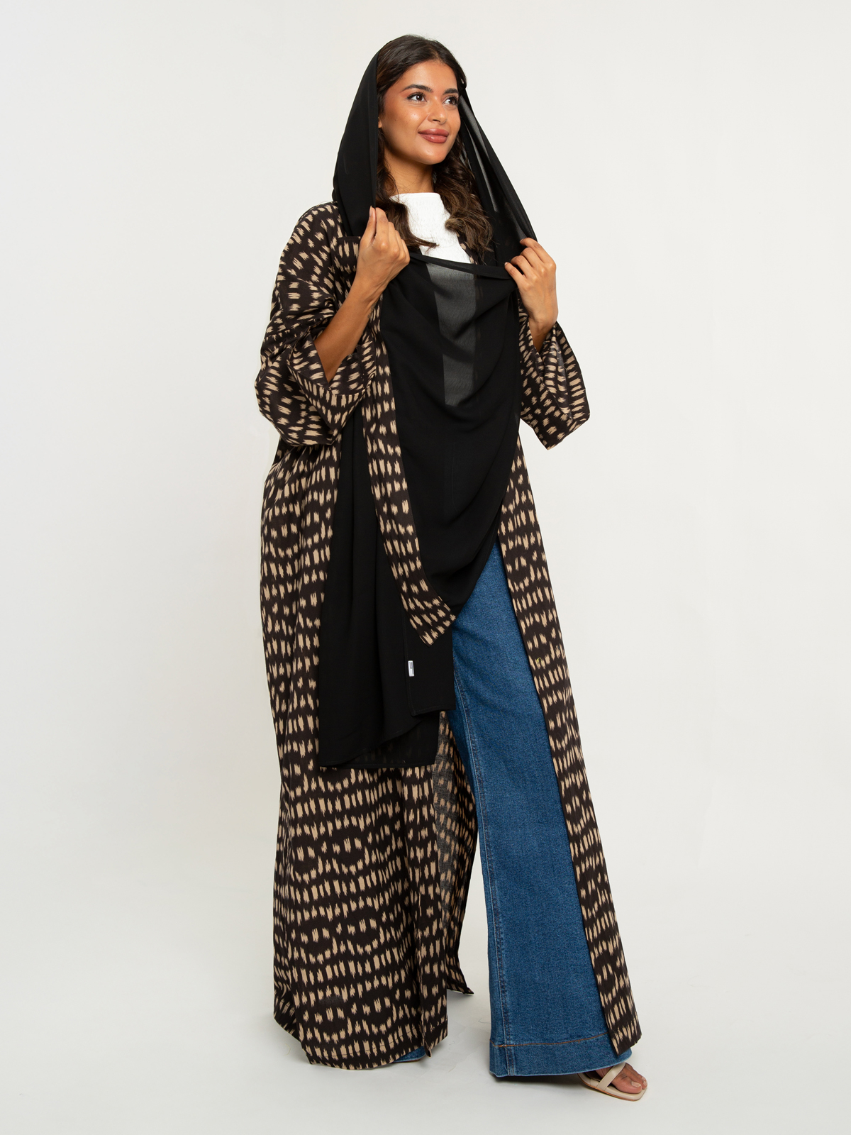 Shadow Dots Bohemian Abaya