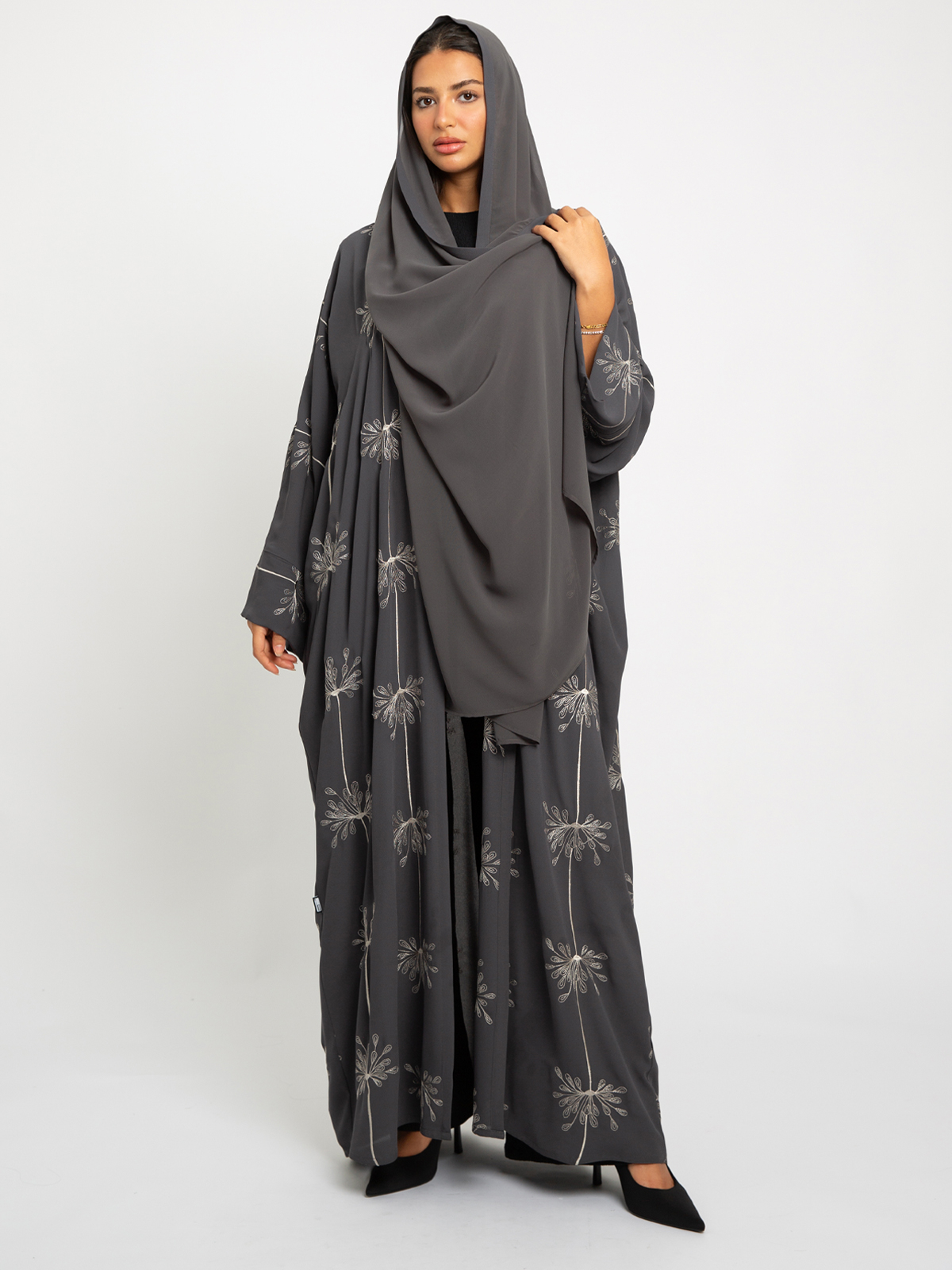 Gray Flower Splash Wide-fit Abaya