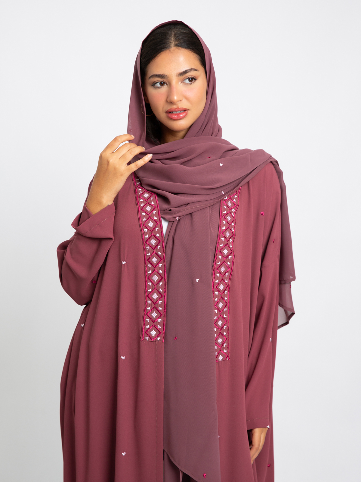 Dusty Rose Jeweled Stitch Wide-fit Tight Sleeves Abaya