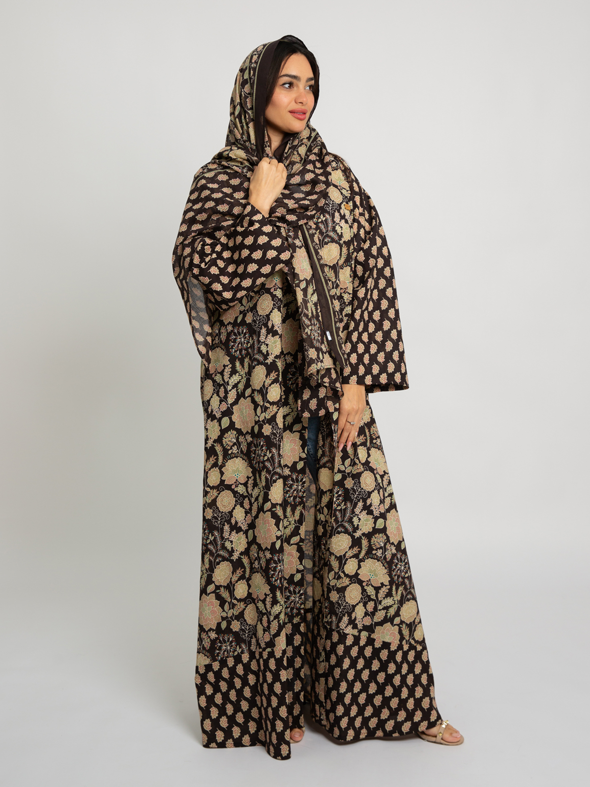 Black Vine A-Cut Abaya