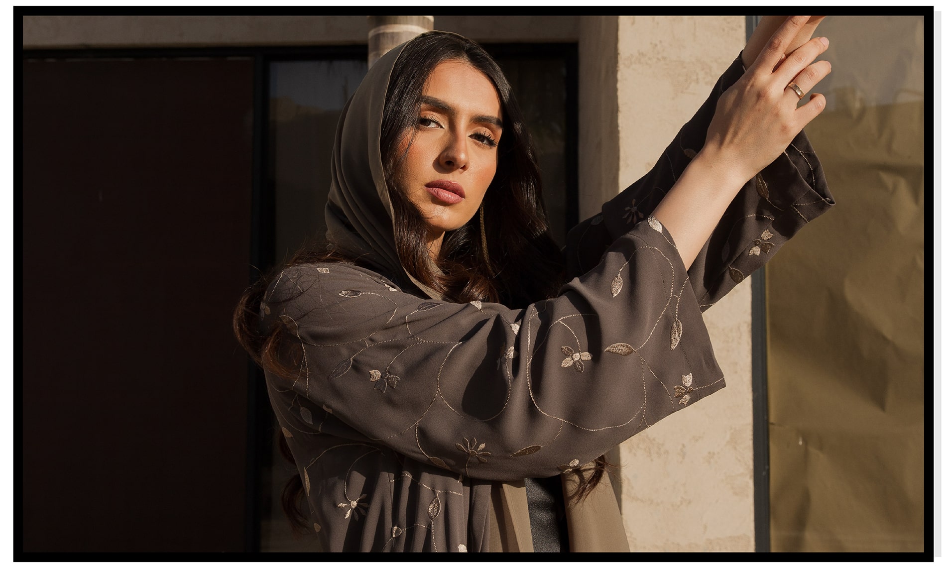 ٣ أسباب تجعل العبايات المطرزة هي خيارك الأفضل من كاف ميم