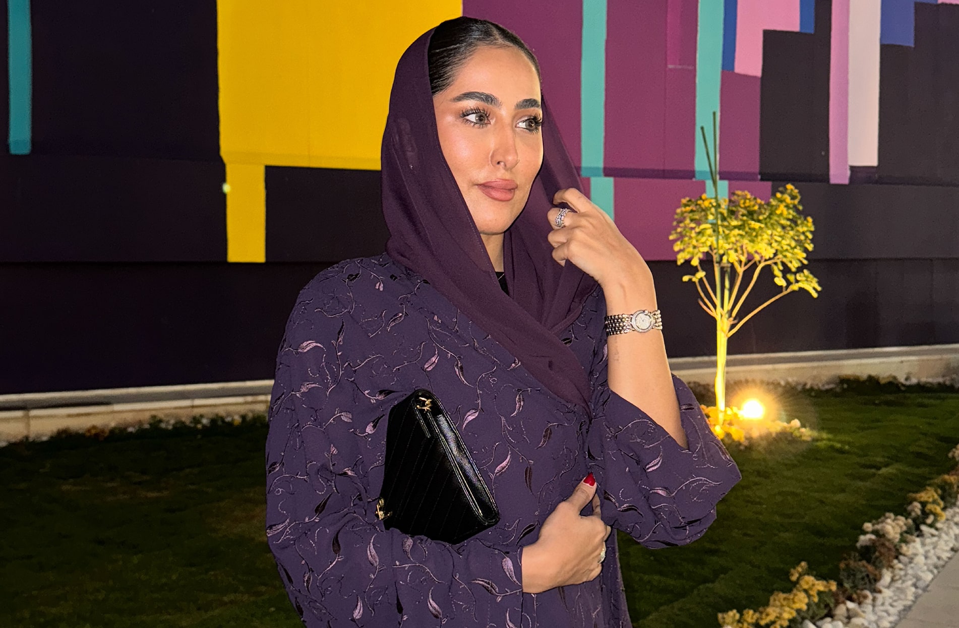 السر في عباية نص كلوش